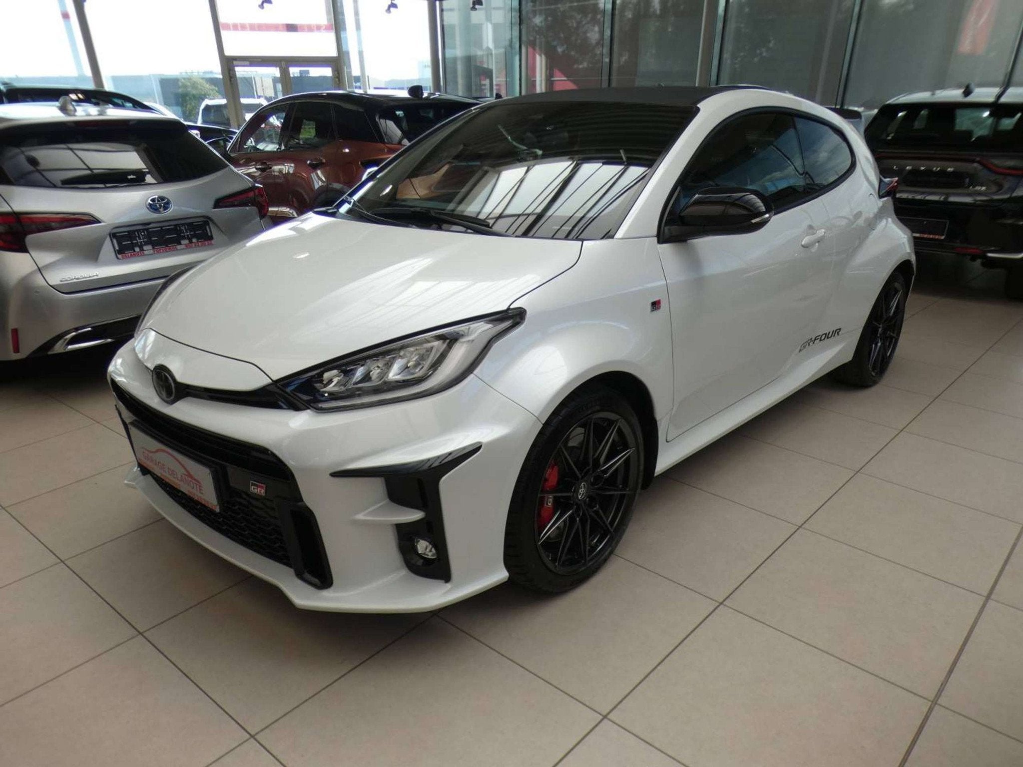 Toyota Yaris GR 1.6 Turbo 4x4 *High Performance* 261pk -Met, Auto's, 1355 kg, 1618 cc, Gebruikt, 192 kW