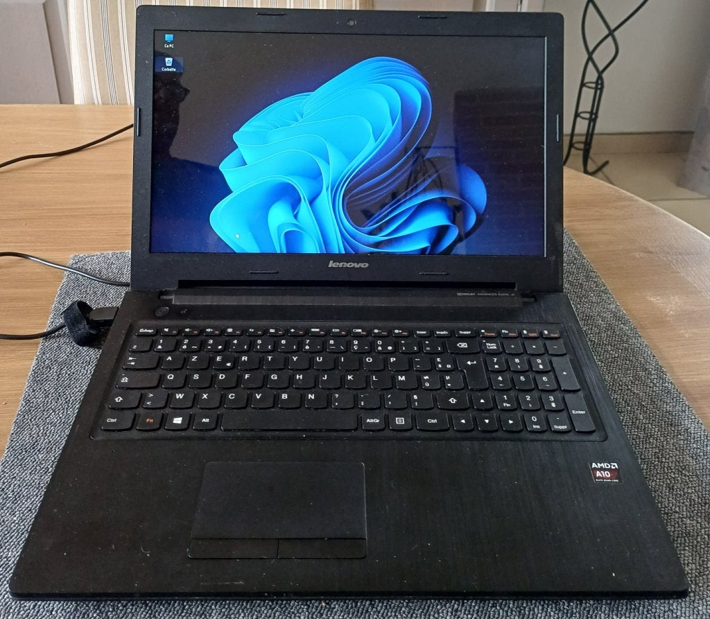 LAPTOP LENOVO - AMD A10 - Ram 8Go - HDD 1To, HDD, Enlèvement ou Envoi, Azerty, 1 TB