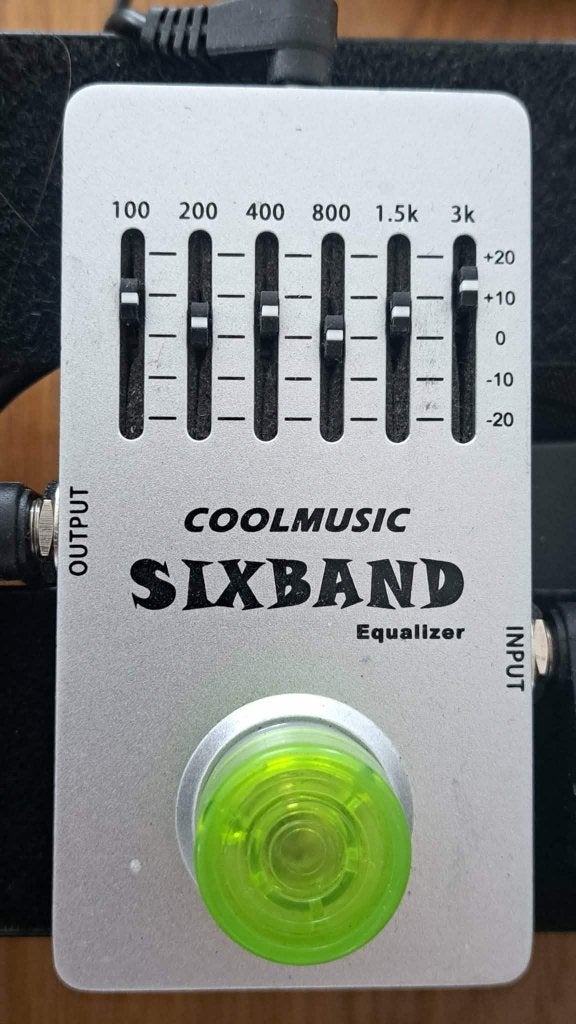 Coolmusic - Equaliseur 6 bandes guitare/basse, Muziek en Instrumenten, Effecten, Ophalen of Verzenden, Zo goed als nieuw, Equalizer