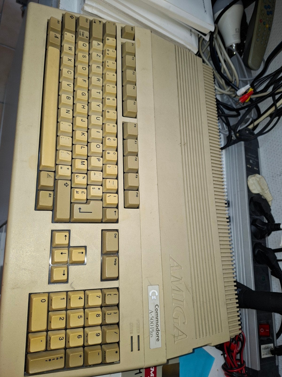 a vendre amiga 500 en boite tester fonctionne, Enlèvement