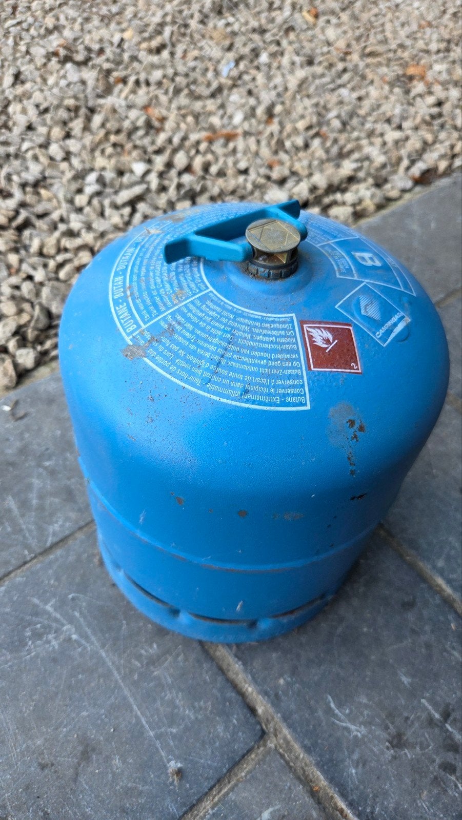 Vidange bonbonne type 907 2,7 kg butane Campingaz
