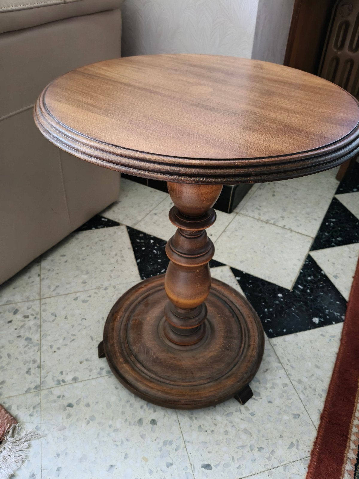 Houten bijzettafeltje / pied de stalle, Huis en Inrichting, Ophalen, Zo goed als nieuw, Rond, Hout