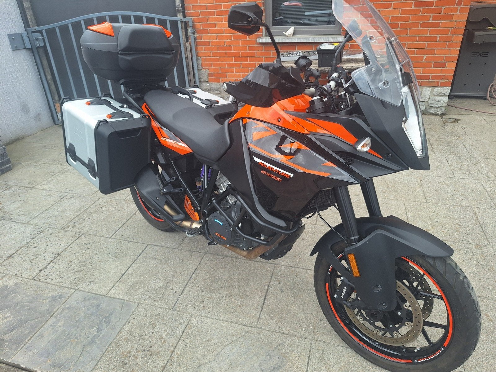 ktm 1090 adventure, Motoren, Motoren | KTM, 2 cilinders, Motorrijbewijs A, 1050 cc, Meer dan 35 kW