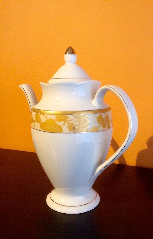 Cafetière vintage en porcelaine BAMA Luxury Collection, Antiquités & Art, Enlèvement ou Envoi