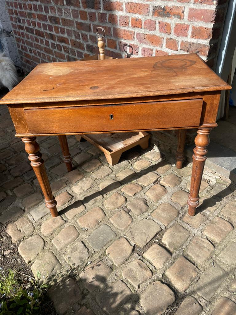 Table ancienne, Enlèvement