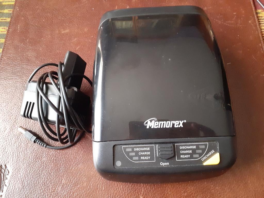 Memorex PRO 8700 batterijlader, Ophalen, Zo goed als nieuw