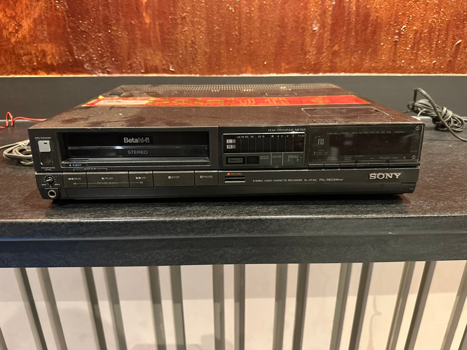 Sony Betamax hifi VCR SL-HF150, werkend, TV, Hi-fi & Vidéo, Lecteurs vidéo, Enlèvement, Utilisé, Lecteur ou enregistreur Betamax