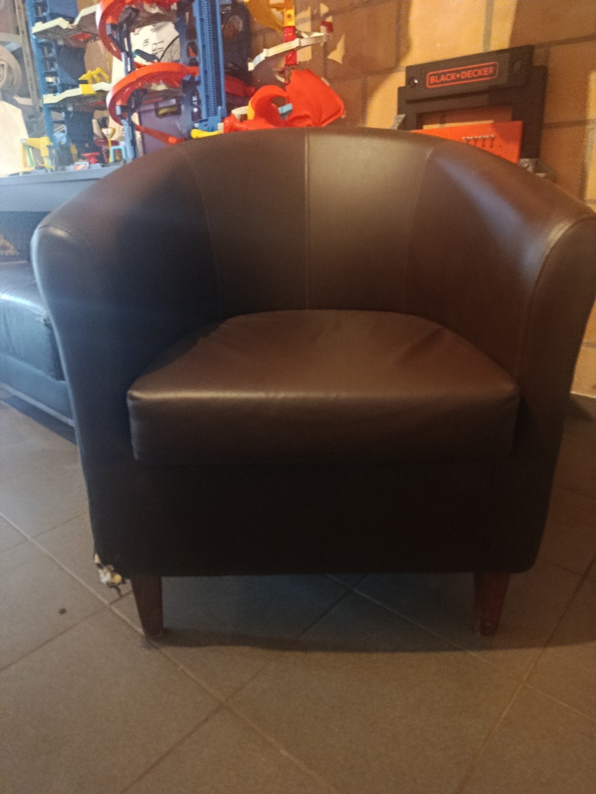 Fauteuil. Gratis!! (hoek kapot), Ophalen of Verzenden