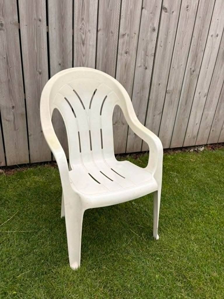 Set 4 tuinstoelen, Ophalen, Gebruikt, Kunststof, Stapelbaar