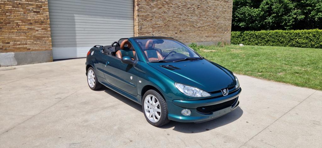 Peaugeot 206 cabriolet essence Prêt a immatriculé, Cuir, Rétroviseurs électriques, Cabriolet, Boîte manuelle