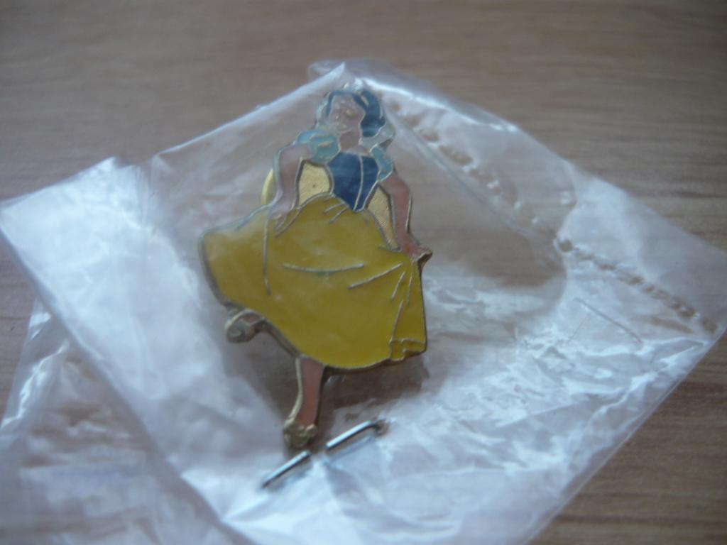 Pin's Disney, Ophalen of Verzenden, Nieuw, Merk, Speldje of Pin