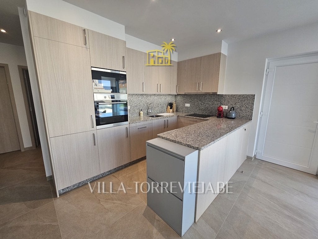 A louer villa sur 400m² avec piscine privée 8x4(max 4 pers), Propriétaire, Village, Maison de campagne ou Villa, Costa Blanca