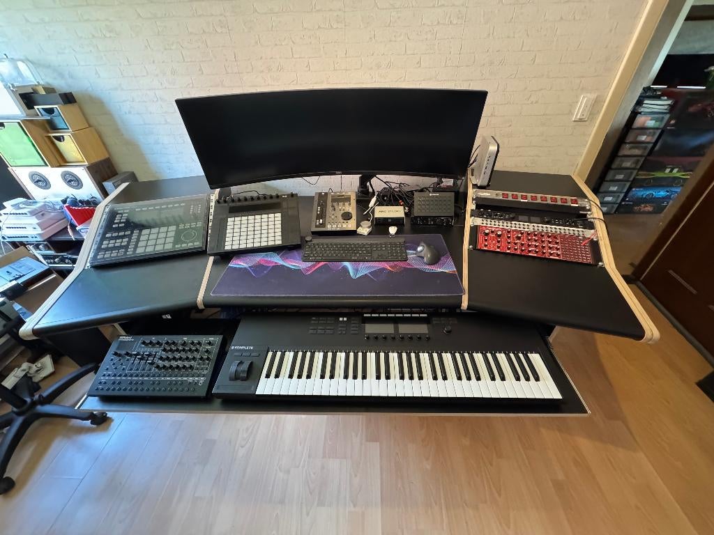 Buso Audio Studio XL studio desk, Ophalen, Gebruikt