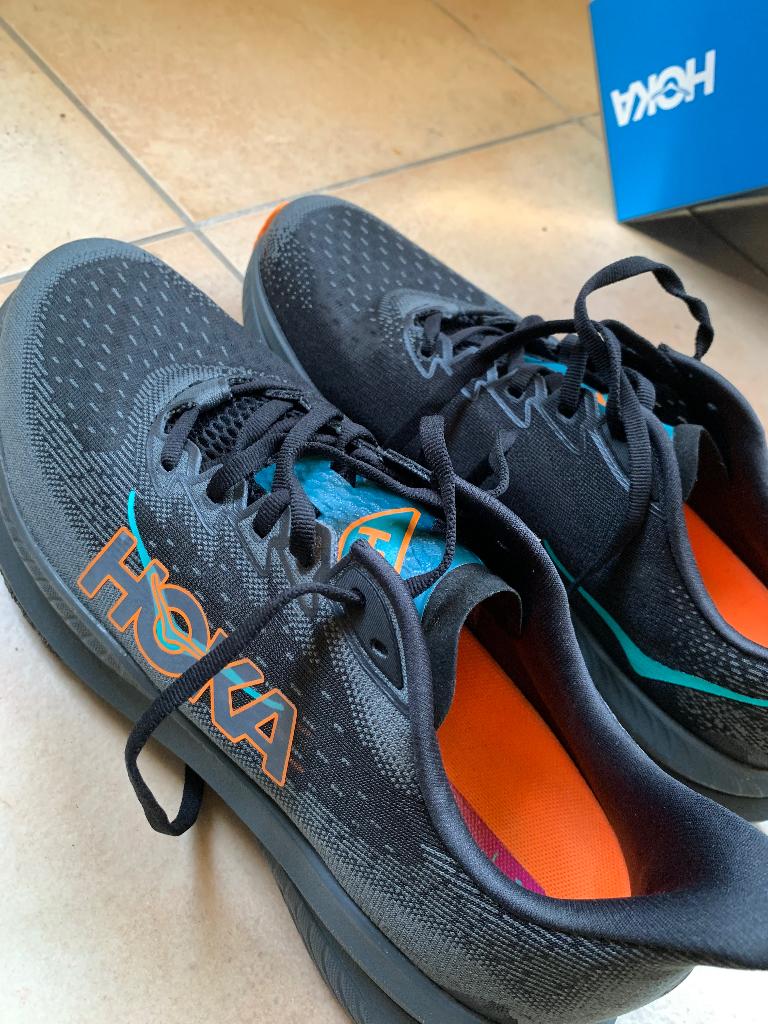 Hoka loopschoenen, Hardloopschoenen, Zo goed als nieuw, Hardlopen, Ophalen