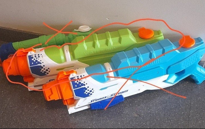 1 grote waterpistool, Ophalen, Zo goed als nieuw