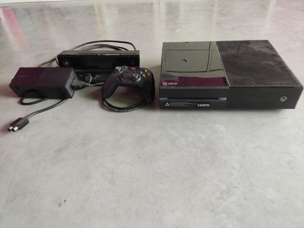 Xbox one met kinect en games, Games en Spelcomputers, Ophalen