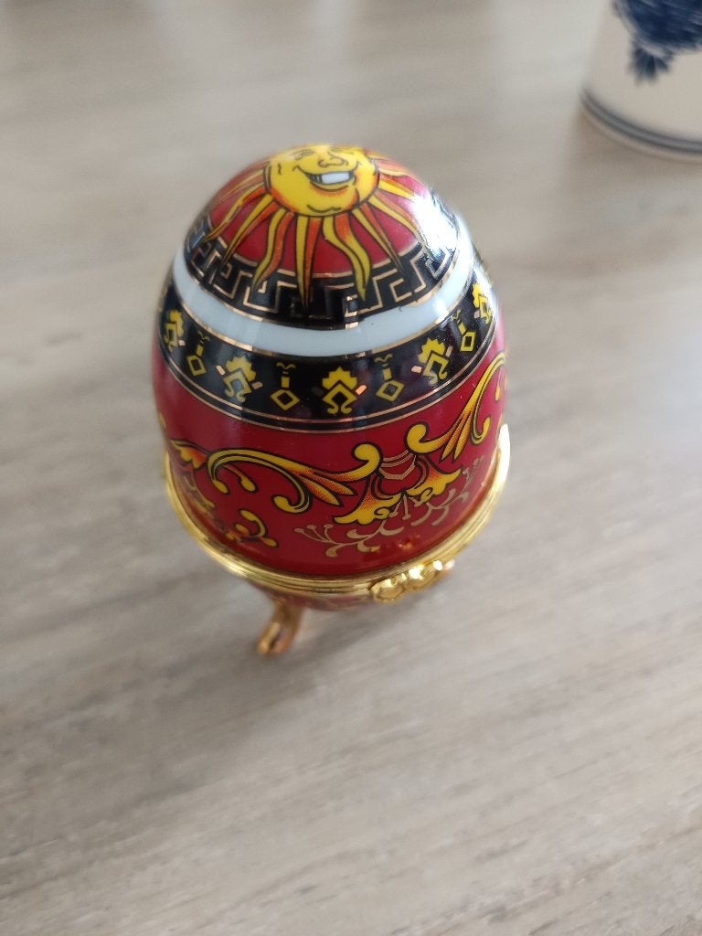 Ei in Versace stijl, Antiek en Kunst, Ophalen