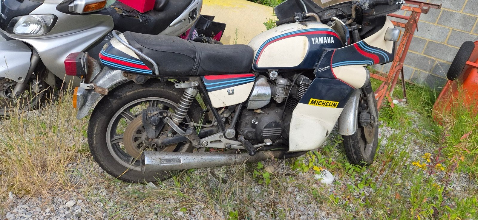 Yamaha martini, Motos