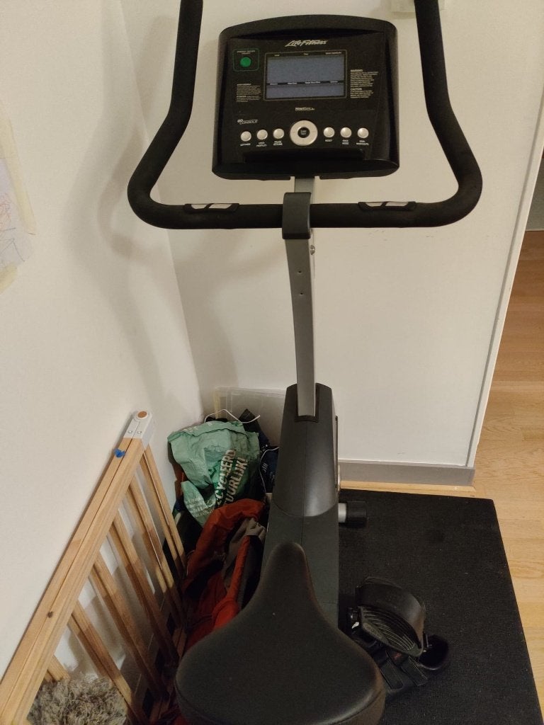 Life Fitness C1 + console GO – Très bon état, Jambes, Comme neuf, Enlèvement, Vélo d'appartement