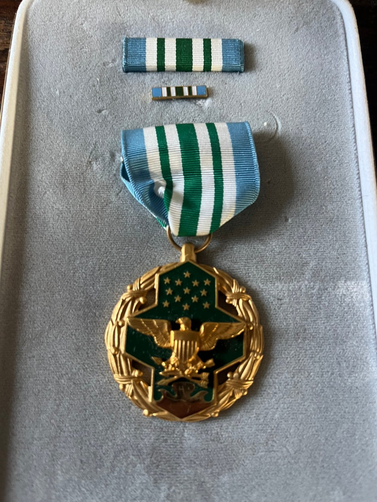 Médaille d'éloge du service conjoint (médaille JSCM), Enlèvement ou Envoi