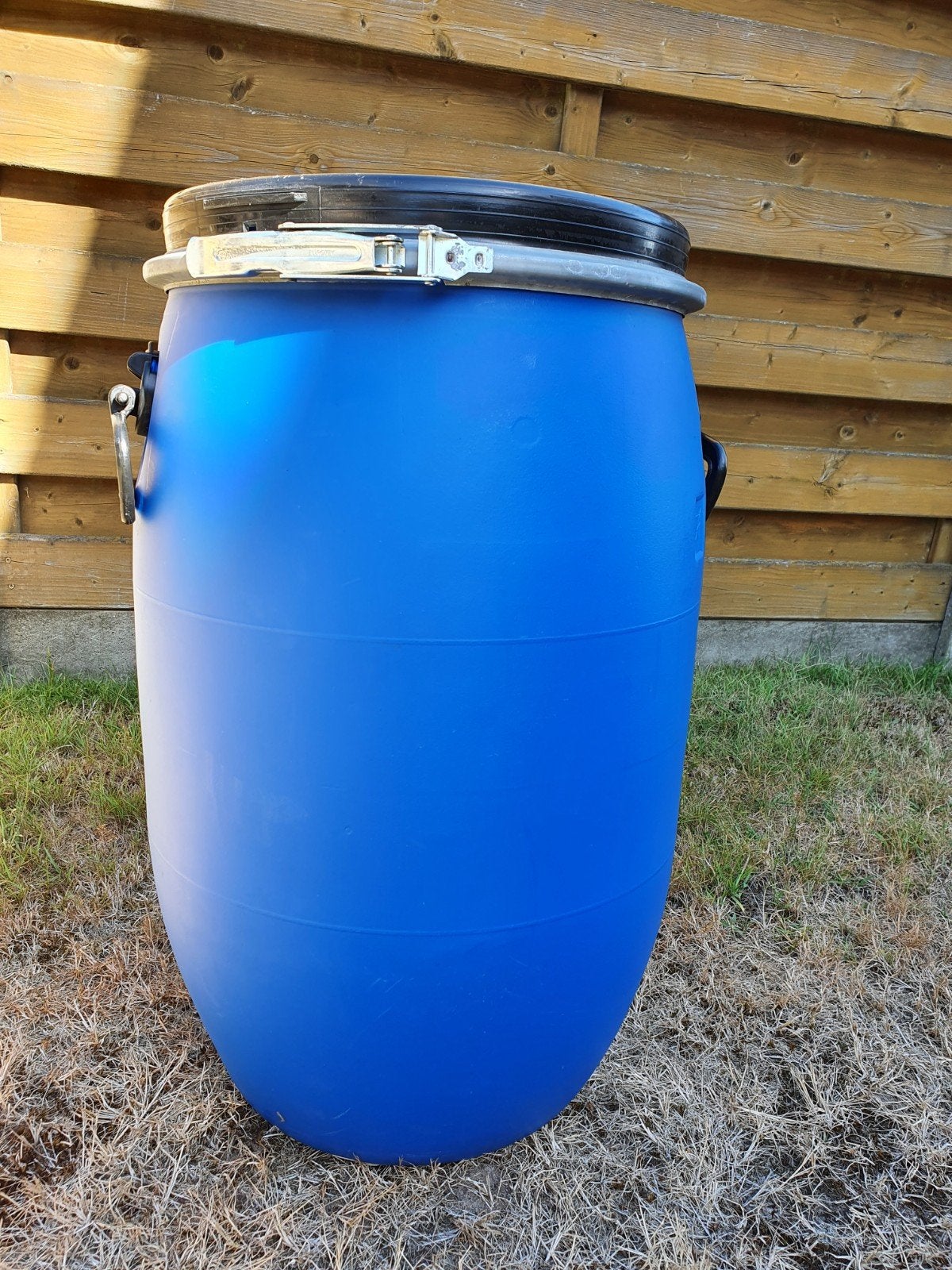 Nieuwe regenwater-/ dierenvoedingston (60 liter) met deksel, Jardin & Terrasse, Barils de pluie, Moins de 75 litres, Enlèvement