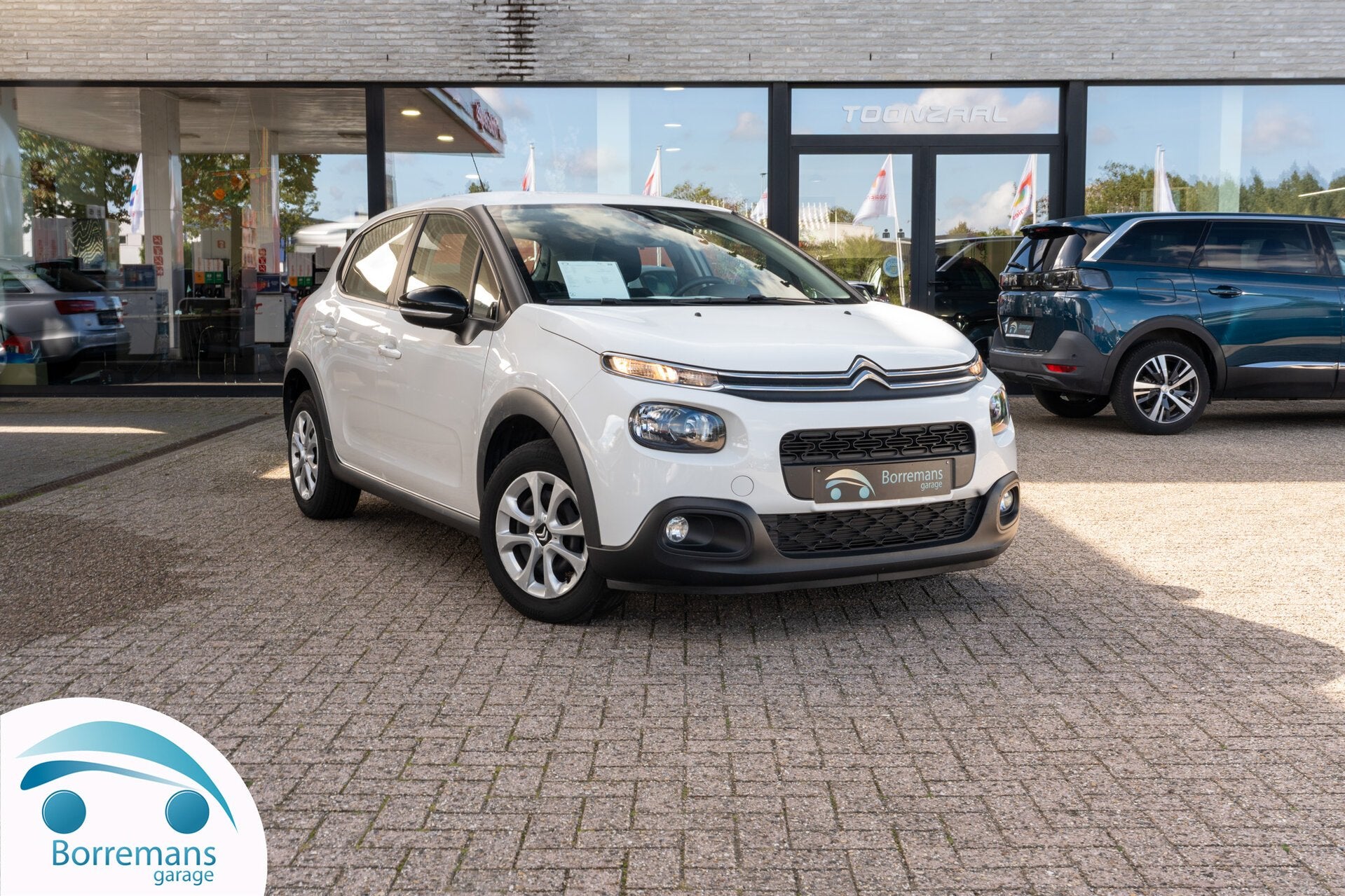 Citroen C3 Navi | CarPlay | Parkeersensoren | Lane Assist, Auto's, 0 kg, 1199 cc, https://public.car-pass.be/vhr/92b04700-4a75-4b03-ad73-66dedd394a28