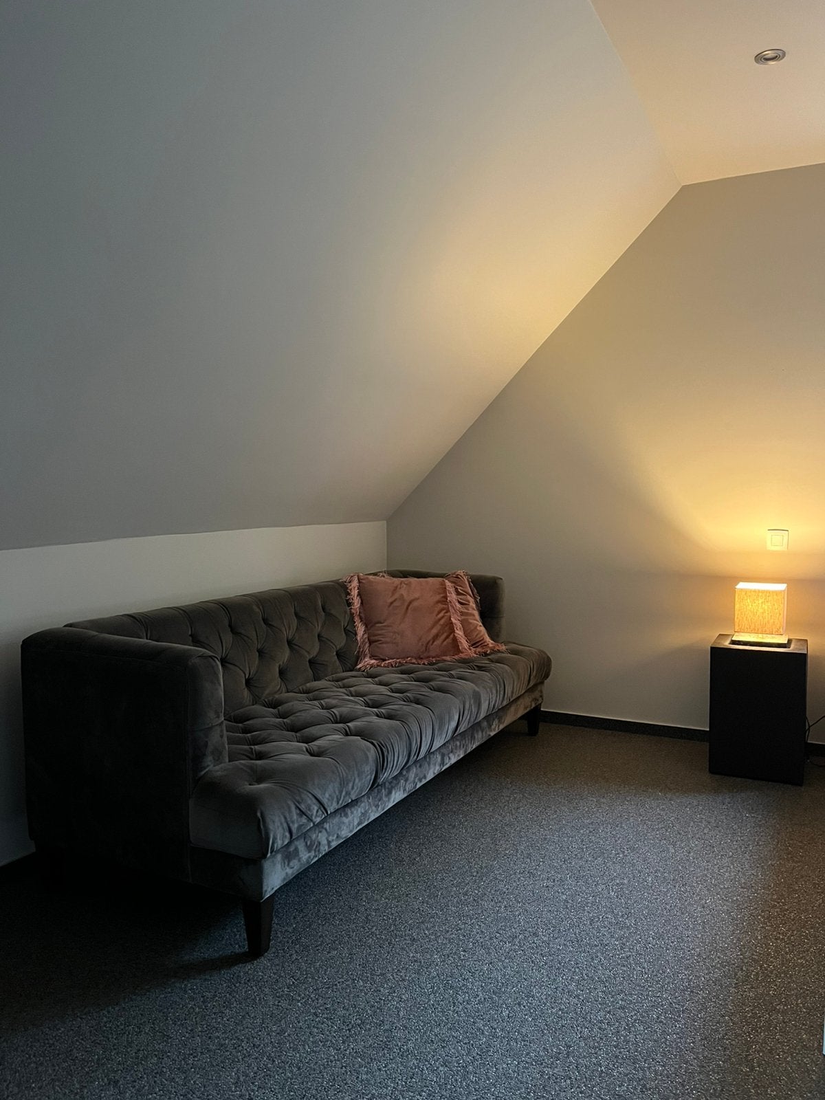 Zitbank Vogue Eleonora - 2 stuks beschikbaar, Huis en Inrichting, Slaapkamer | Slaapbanken, Ophalen, Zo goed als nieuw, Grijs