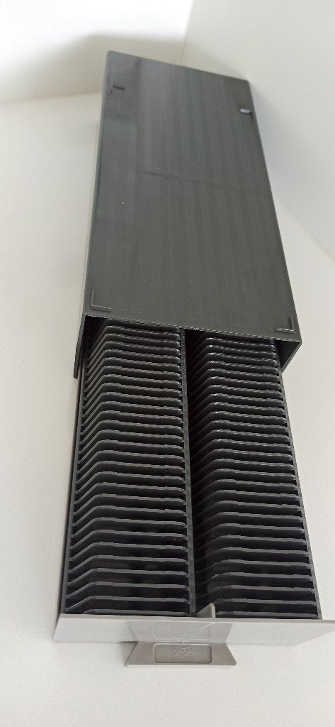 vintage diacassette opbergbox dia magazijn (voor 100 dia's), Audio, Tv en Foto, Diaprojectoren, Ophalen of Verzenden, Gebruikt