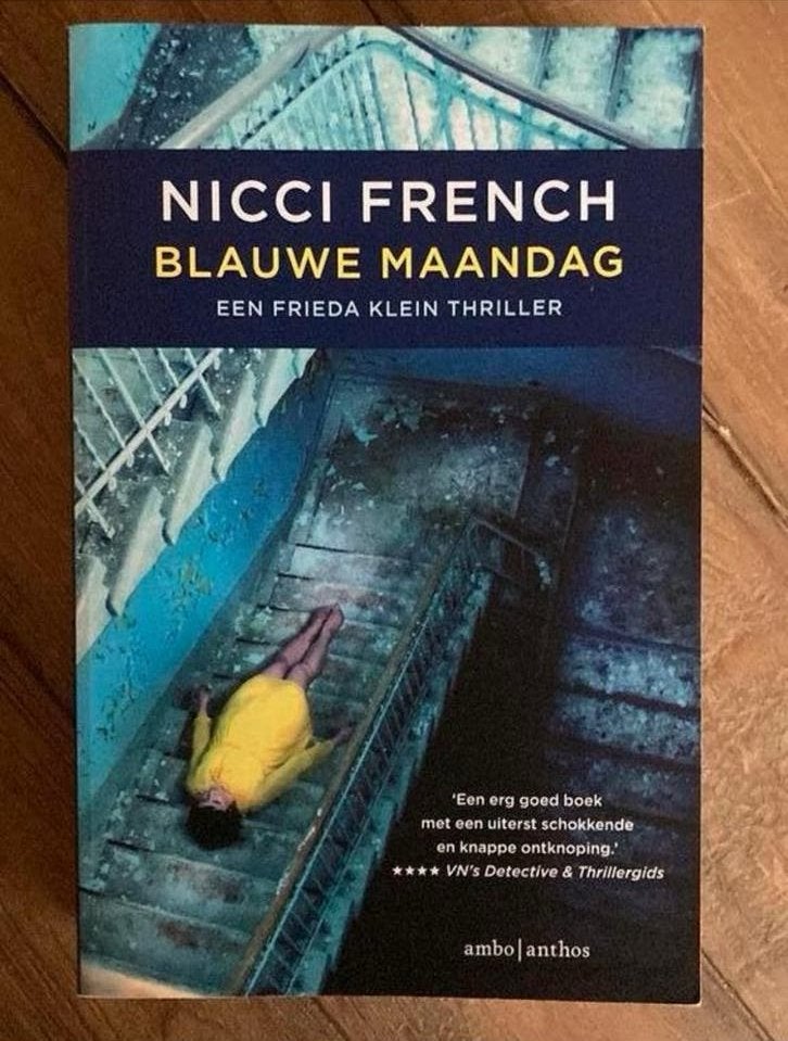 Nicci French - Blauwe maandag, Boeken, Ophalen of Verzenden, Zo goed als nieuw