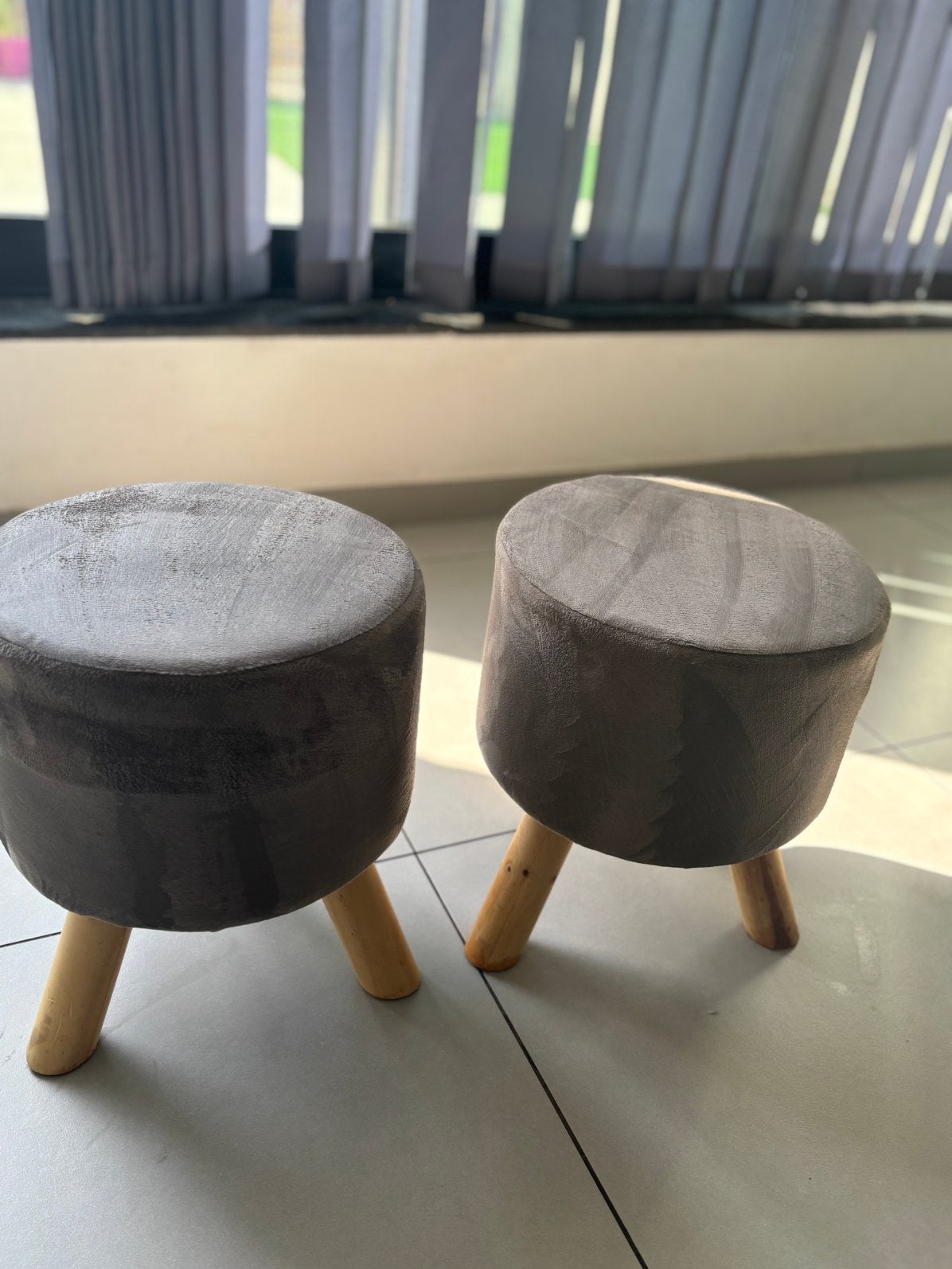 Set van 3 mooie poefs / krukjes (of apart te koop), Ophalen, Zo goed als nieuw
