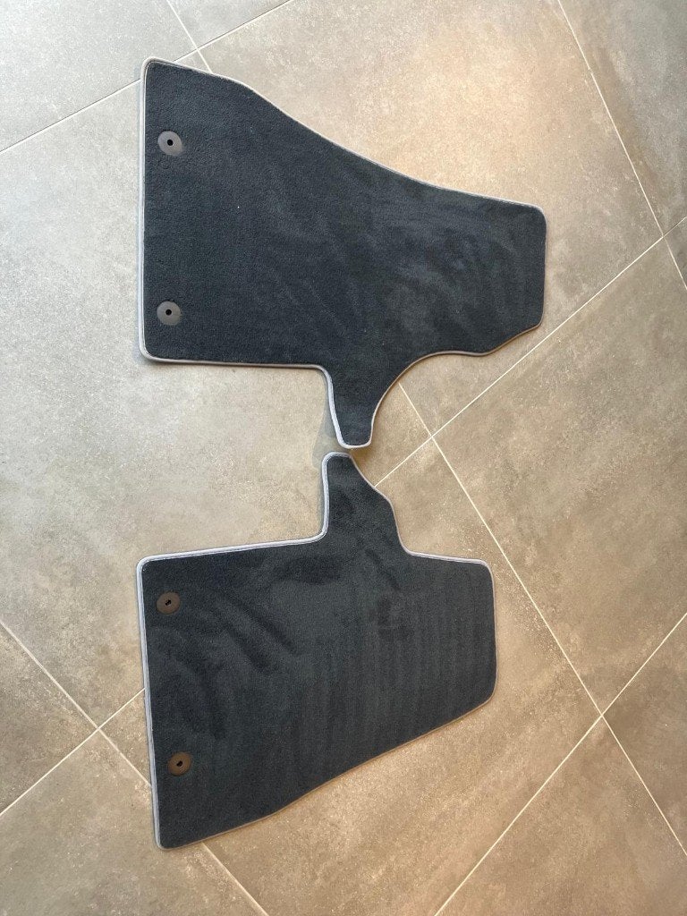 Tapis L & R - Volkswagen T6/T6.1 —, Enlèvement, Comme neuf, Noir