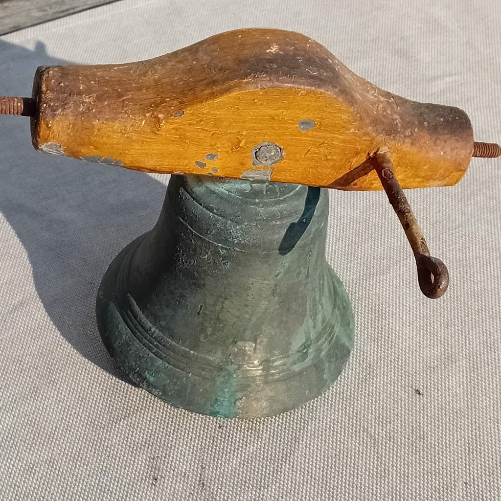 Antieke bronzen bel met steun, Ophalen of Verzenden, Brons