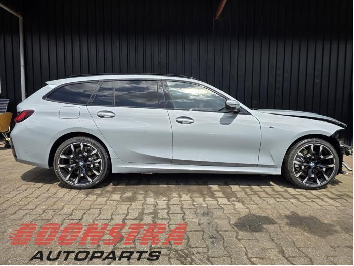 Portier 4Deurs rechts-achter van een BMW 3-Serie (C4P), Gebruikt, -, Deur, -