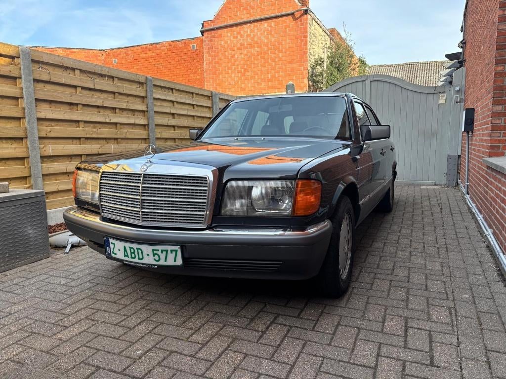 Mercedes 300 SE Oldtimer W126 - Bouwjaar 1990, Auto's, Mercedes-Benz, Automaat, Leder, Bedrijf, https://public.car-pass.be/vhr/0cf17bd5-73f7-4ee2-93d8-8653716960d4