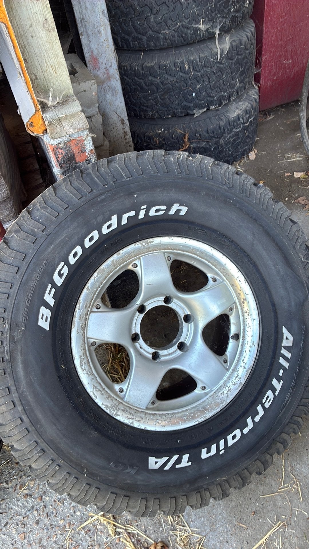 Banden nissan patrol, Ophalen, Gebruikt