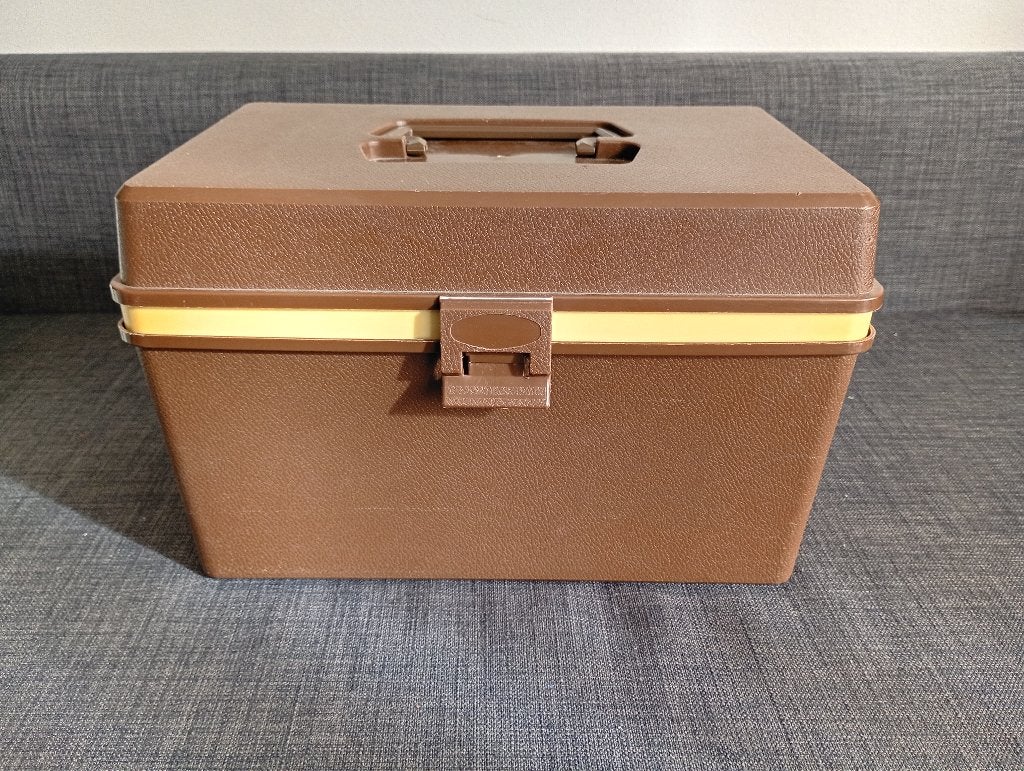 Vintage naaidoos / naaikoffer, Hobby en Vrije tijd, Naaien en Fournituren, Ophalen, Zo goed als nieuw, Overige typen