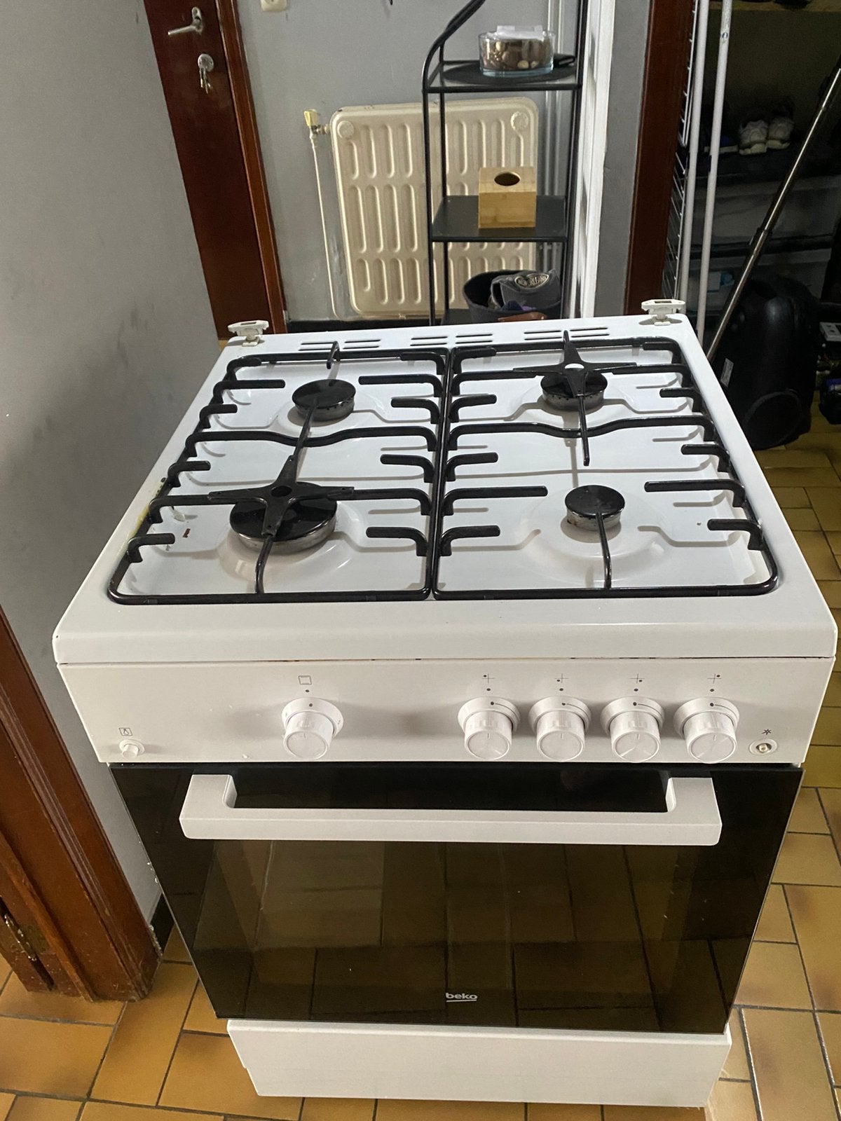Cuisinière, Electroménager, Gaz, Classe énergétique A ou plus économe, Comme neuf, Enlèvement