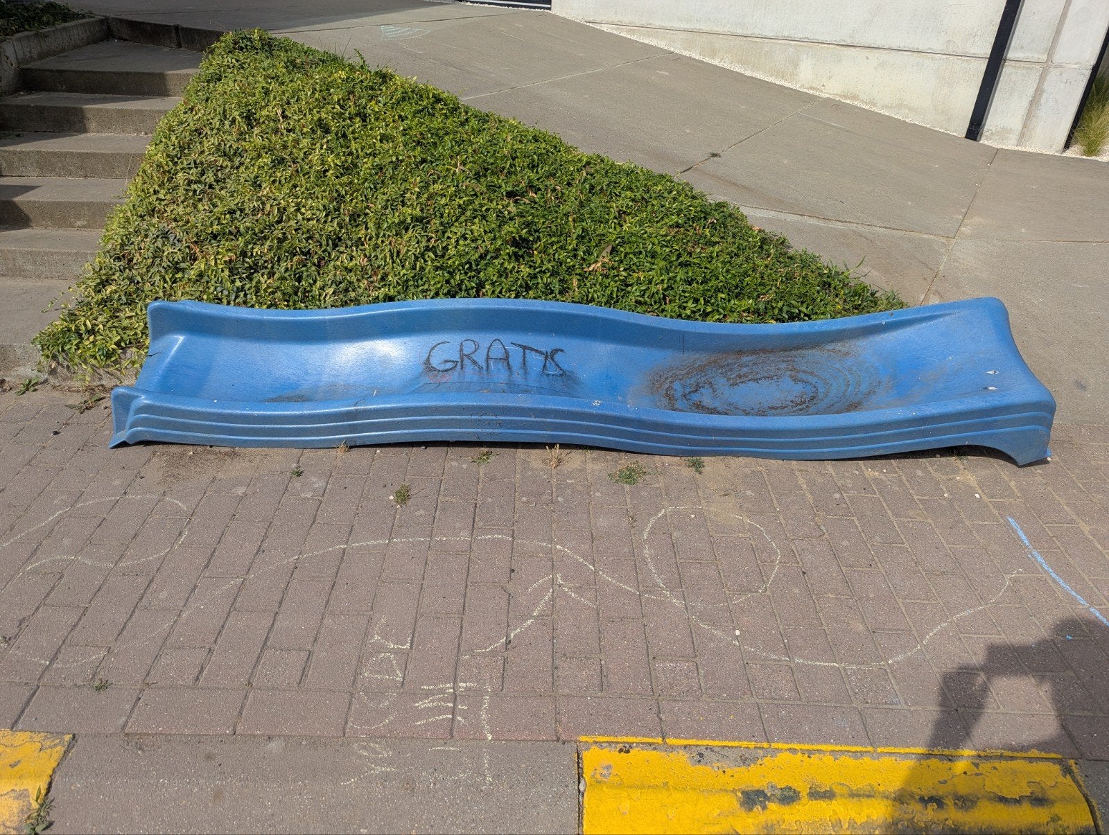 toboggan gratuit, Enfants & Bébés, Jouets | Extérieur | Aires de jeux, Enlèvement, Toboggan