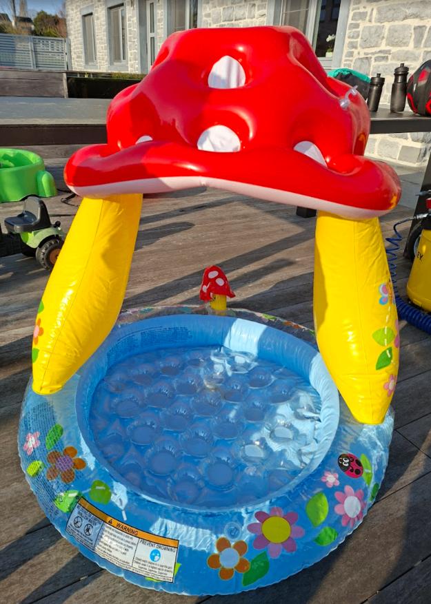 Piscine bébé champigon Intex, Enlèvement, Utilisé