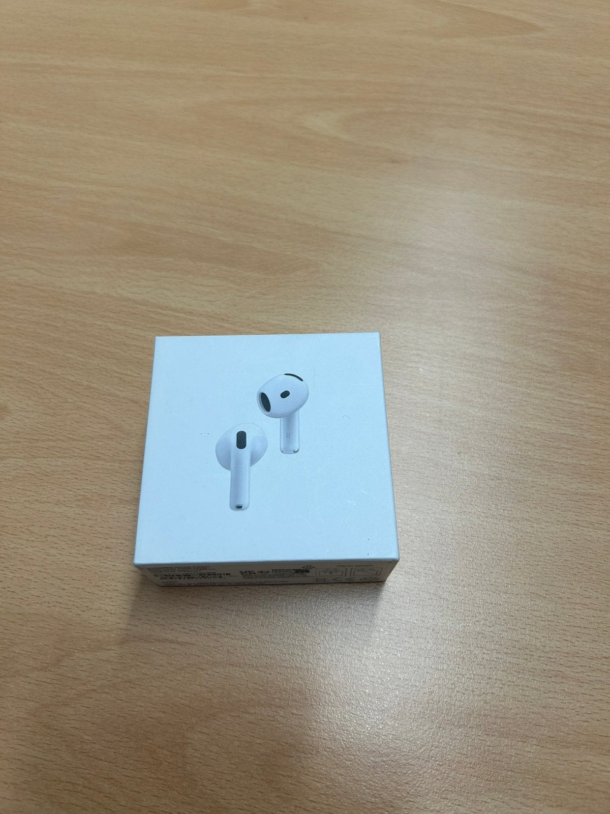 Airpodss 4, Ophalen of Verzenden, Zo goed als nieuw