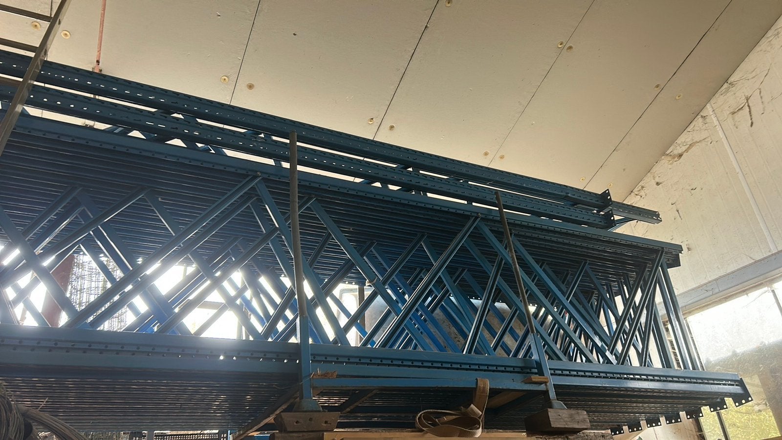 Palletstelling Stow, Ophalen