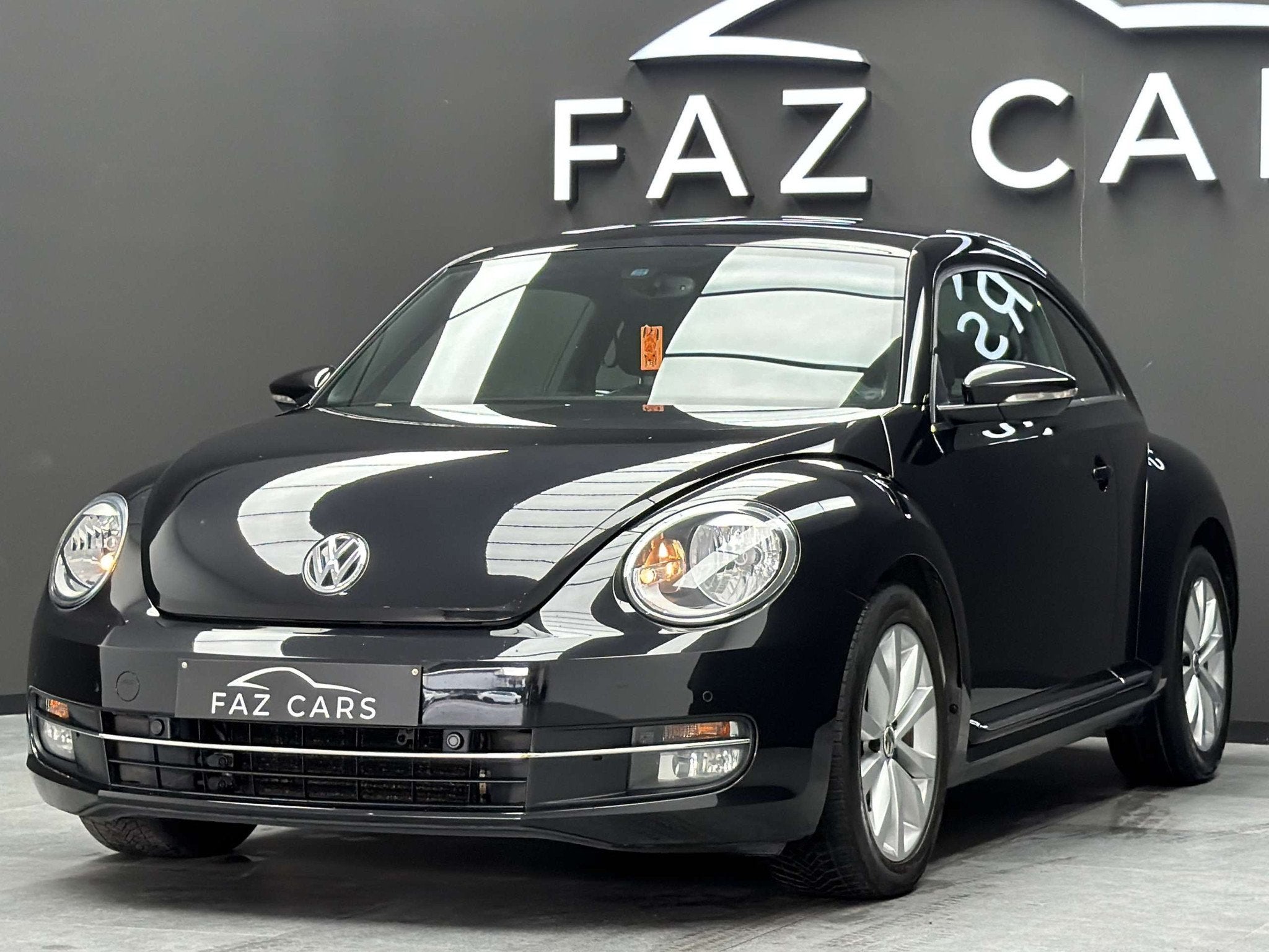 Volkswagen Beetle 1.2 TSI * GPS + JANTES + CLIM + REGU + GAR, Auto's, Gebruikt, 4 cilinders, Zwart, Bedrijf