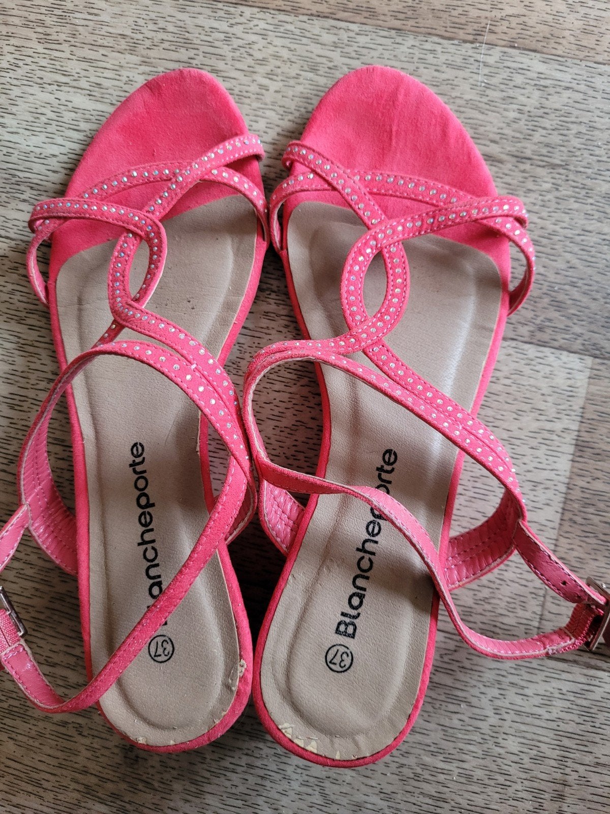 Sandalen voor dames, Ophalen of Verzenden, Zo goed als nieuw, Rood