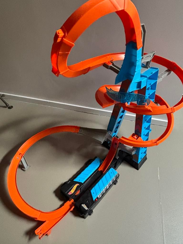 Hot wheels autogarage, Ophalen, Zo goed als nieuw, Hot Wheels