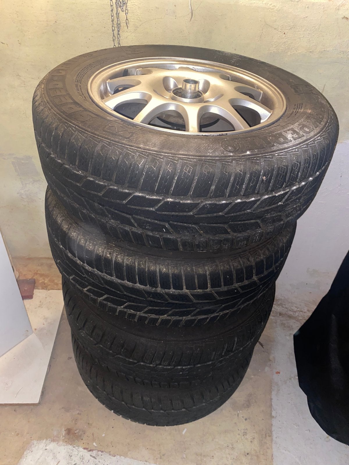 Winterbanden met velgen maat 205/65 R15 H, Auto-onderdelen, Banden en Velgen, Ophalen, Gebruikt, 15 inch, Banden en Velgen