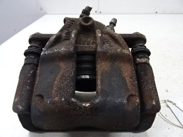 REMKLAUW LINKS VOOR Renault Clio IV (5R) (01-2012/08-2021), Gebruikt, Renault, Peter-Huppertz-Straße 5
51063  Köln, DE, Dialog.deutschland@renault.de
