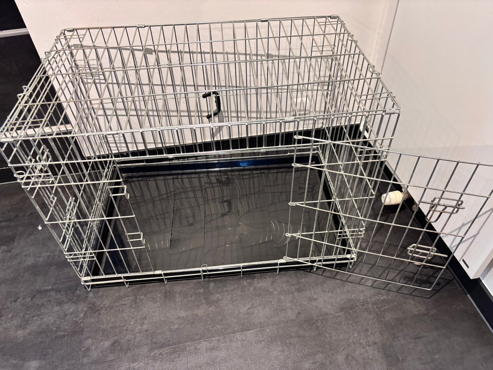 Bench hond, Dieren en Toebehoren, Ophalen, Gebruikt, Minder dan 65 cm, Hondenhok