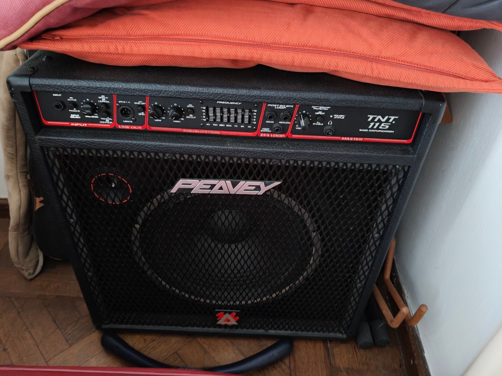 peavey tnt 115, Musique & Instruments, Amplis | Basse & Guitare, Enlèvement, Comme neuf, Guitare basse, 100 watts ou plus
