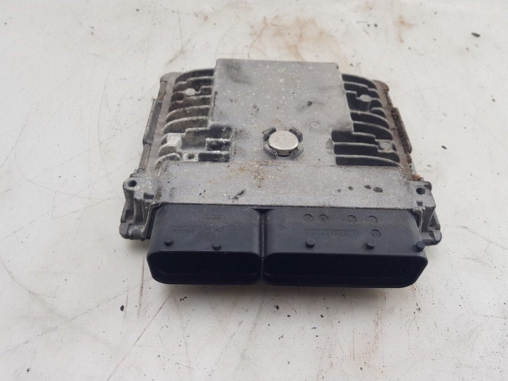 COMPUTER MOTOR Volkswagen Golf VI Cabrio (1K), Gebruikt, Volkswagen, Continental AG, Continental-Plaza 1
30175  Hannover, DE