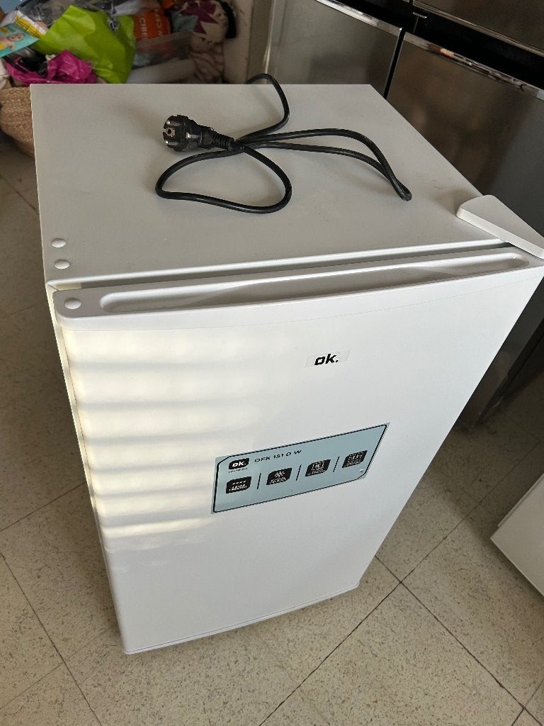 Réfrigérateur de table, Electroménager, Avec compartiment congélateur, 85 à 120 cm, Comme neuf, Enlèvement